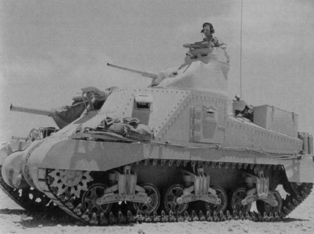 Con la llegada al desierto del tanque Grant, los británicos pudieron ofrecer un serio oponente a los Panzer III y IV
