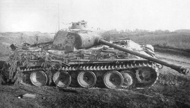 Panther Ausf. G puesto fuera de combate en Polonia. Otoño de 1944