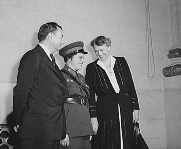 Lyudmila Pavlichenko a Washington en 1942
