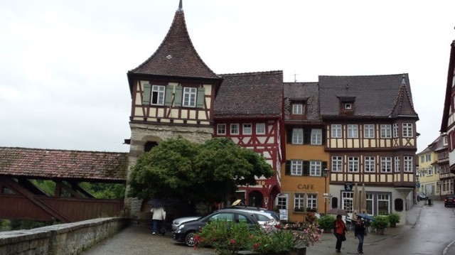 MUSEO MERCEDES BENZ (STUTTGART) - SWÄBISCH HALL - SELVA NEGRA, ALSACIA Y ALGO D SUIZA...con nuestro pequeño (5)