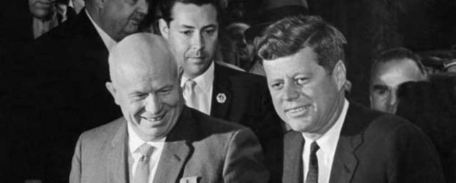 Nikita Jrushchov y el Presidente John F. Kennedy en Viena, junio de 1961