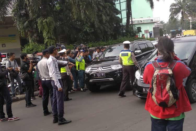 Lagi Heboh Plat  Nomor RF  Bebas Ganjil Genap