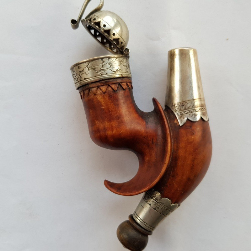A Curiosity Antique Pipe - Opinion on Value :: General Pipe Smoking ...