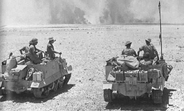 Bren Carriers de la 9th Rifle Brigada en el frente de la Línea Gazala