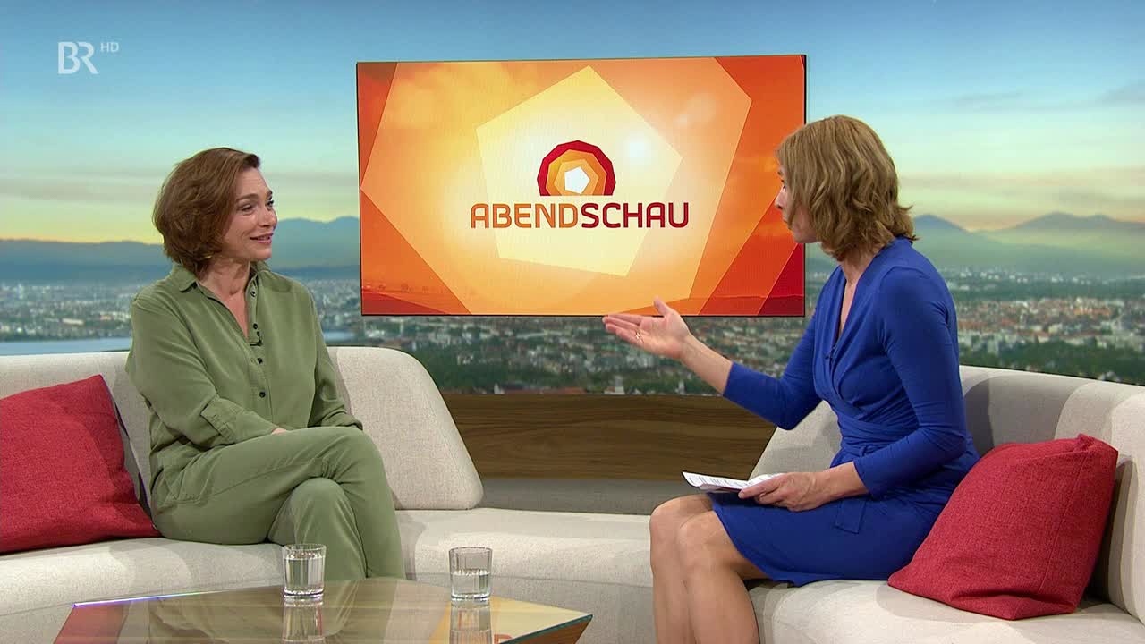 Andrea Otto @ "Abendschau" am 25.04.2018 - Bilder - Papa Pauls TV