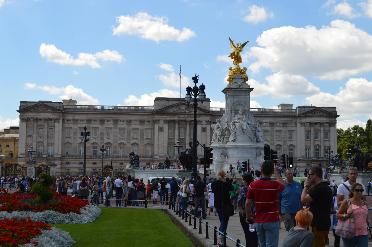Londres 5 días con los estudios de Harry Potter - Blogs de Reino Unido - 3 día. Big Ben, Westminster, Palacio Real, Picadilly y paseo por el Támesis (6)