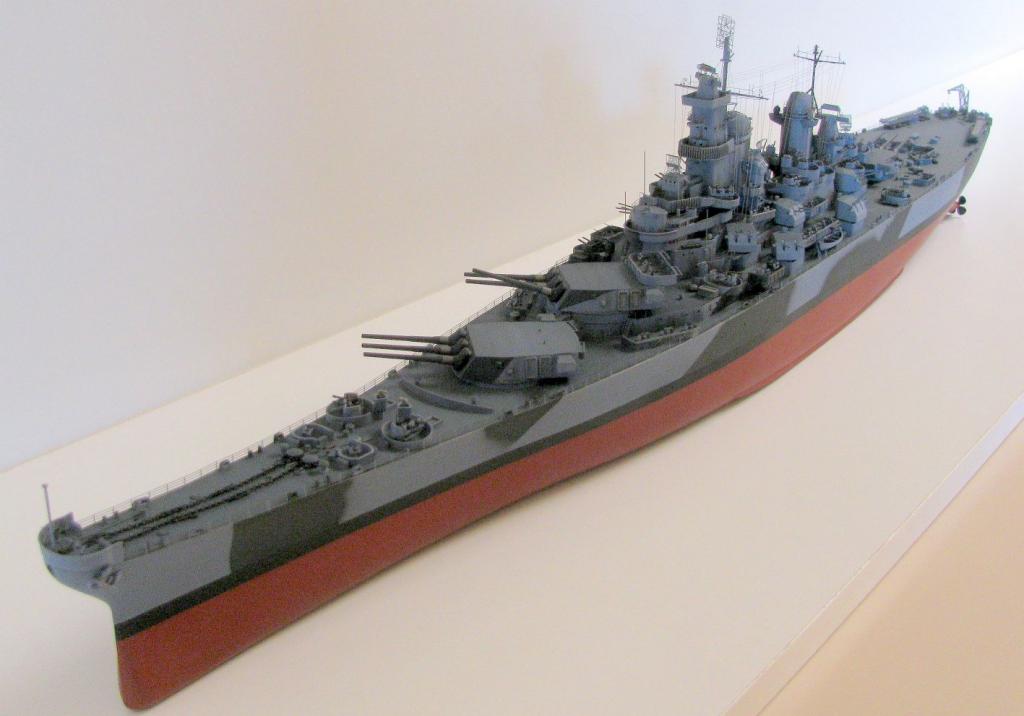 1/350 USS Iowa - Ready for Inspection - Maritime - Britmodeller.com