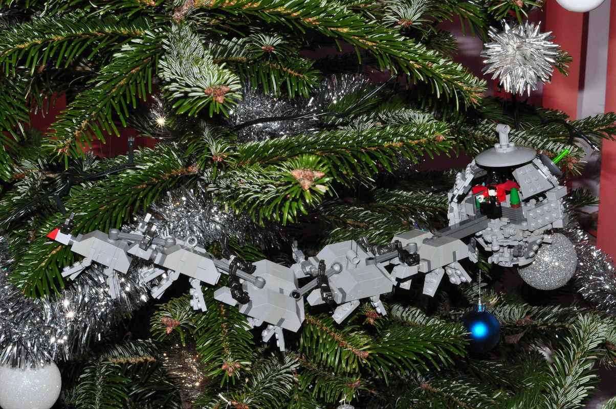Concurs Christmas Tree Decorations – Creatia 11: Santa Vader is coming to town (hide yo’ rebels)