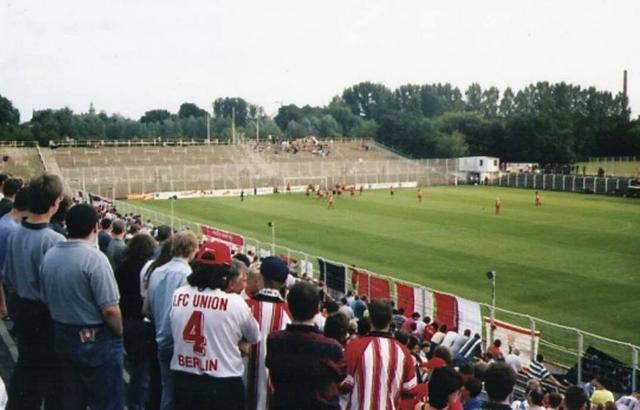 03._1.FC_Union_Berlin_v_Wolves_-_24_07_1998_-_The_very_day_Berli.jpg