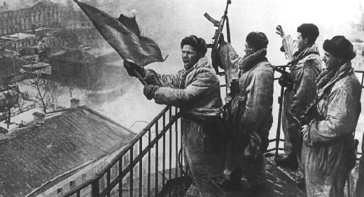 20 de enero de 1944. Gatchina es liberada por el Ejército Rojo. Esta ciudad era uno de los puntos fuertes alemanes en el cerco de Leningrado