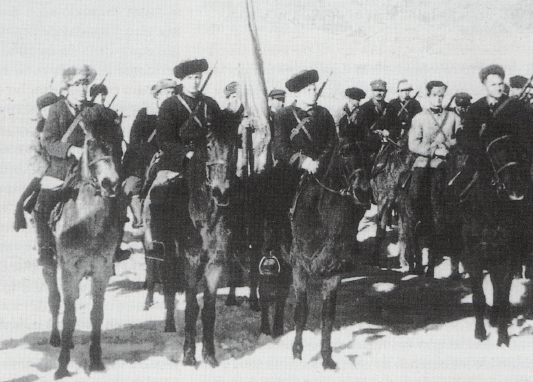 Unidad de caballería del Kirguistán. Durante 1942 y 1943 el Ejército Rojo formó un gran número de divisiones de caballería de las distintas nacionalidades del Asia Central